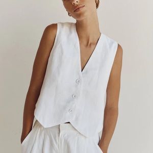 Dissh white linen vest